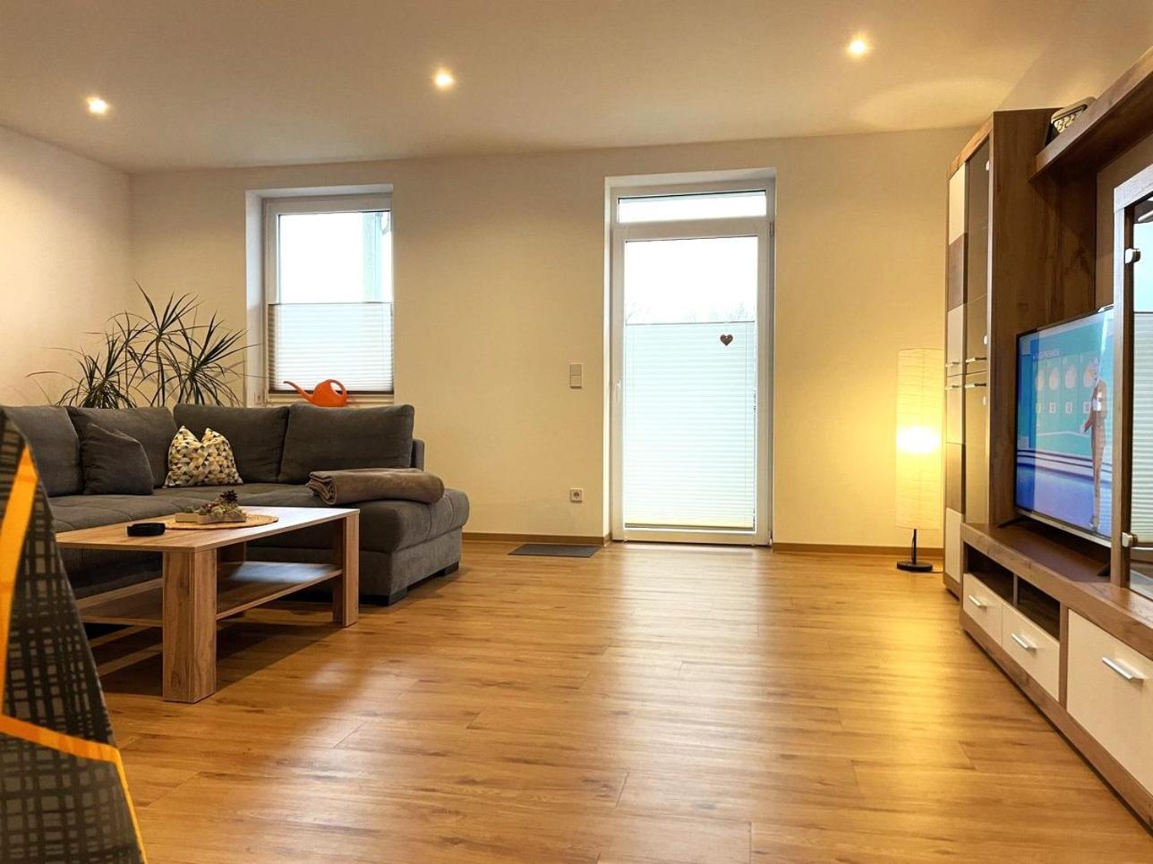 Stadtoase Geraeumige Gaestewohnungen Mit Balkon, Komfort, Modernitaet Und Ruhe, Fuer Monteure Geeignet, Free Wifi Frankenberg ภายนอก รูปภาพ